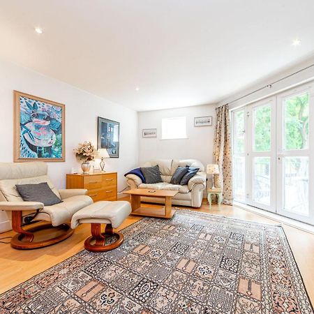 Pass The Keys Delightful Apartment Close To River In Se16 London Exteriör bild