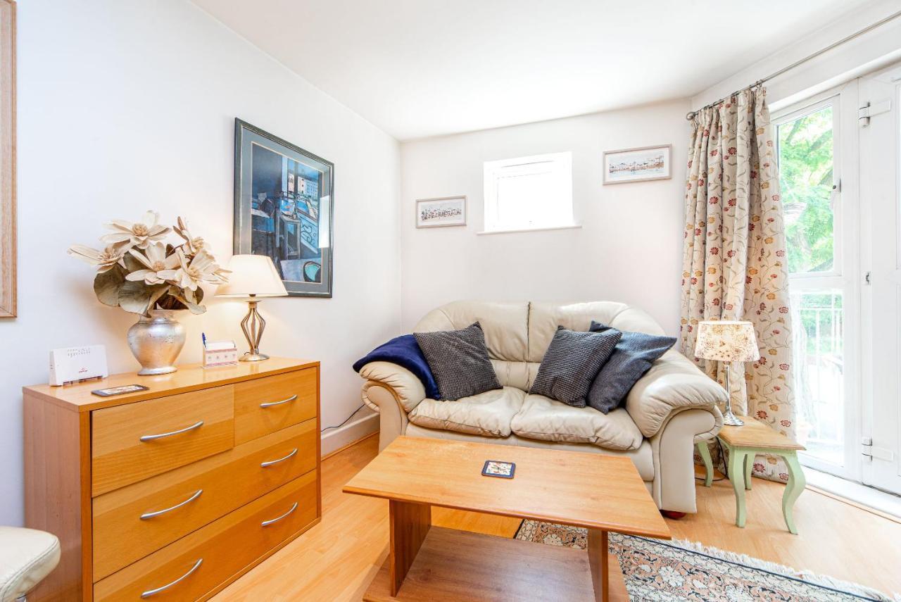 Pass The Keys Delightful Apartment Close To River In Se16 London Exteriör bild